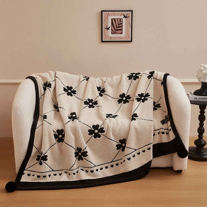 肖恩毯业 2025新款黑白阳离子熊猫绒多功能毛毯 熊猫绒-爱心花朵球