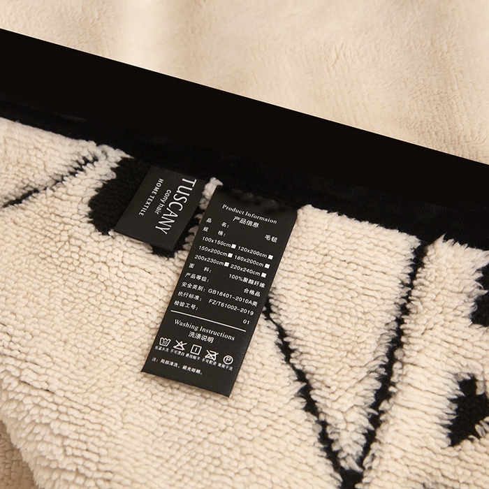 91家纺网 家纺一手货源 找家纺 肖恩毯业 2025新款黑白阳离子熊猫绒多功能毛毯 熊猫绒-爱心花朵球