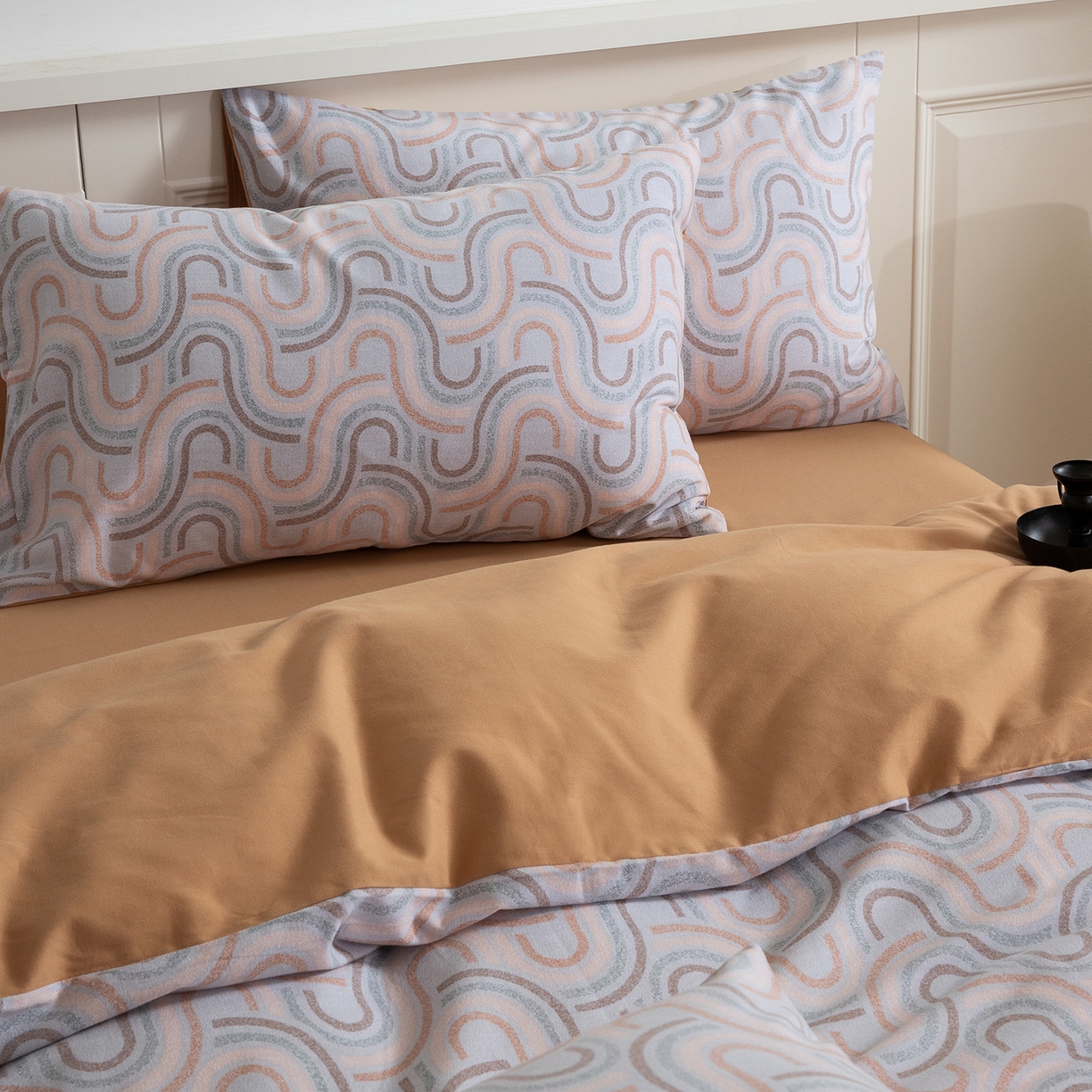 91家纺网 家纺一手货源 找家纺 绫韵家纺 2025秋冬新款印花全棉磨毛冬季加厚纯棉磨毛三件套四件套系列 摩菲