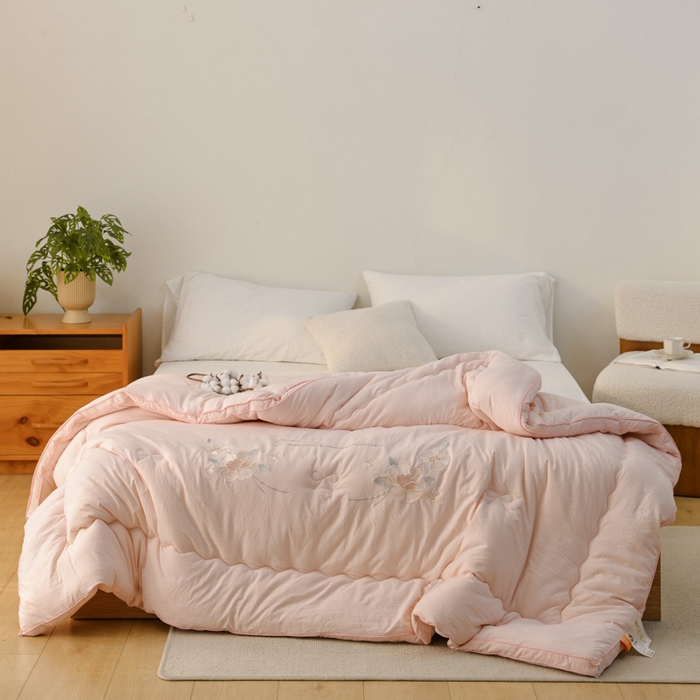 91家纺网 家纺一手货源 找家纺 雯雨家纺 2025新款A类绣花立体麻绳大豆被被子冬被春秋被被芯纤维被冬被被子被芯 绣花-粉