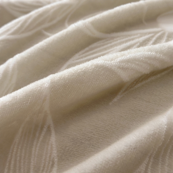 91家纺网 家纺一手货源 找家纺 澳梵家居 2025新款雕花牛奶绒韩版四件套-玫瑰蝶语 繁花浅梦