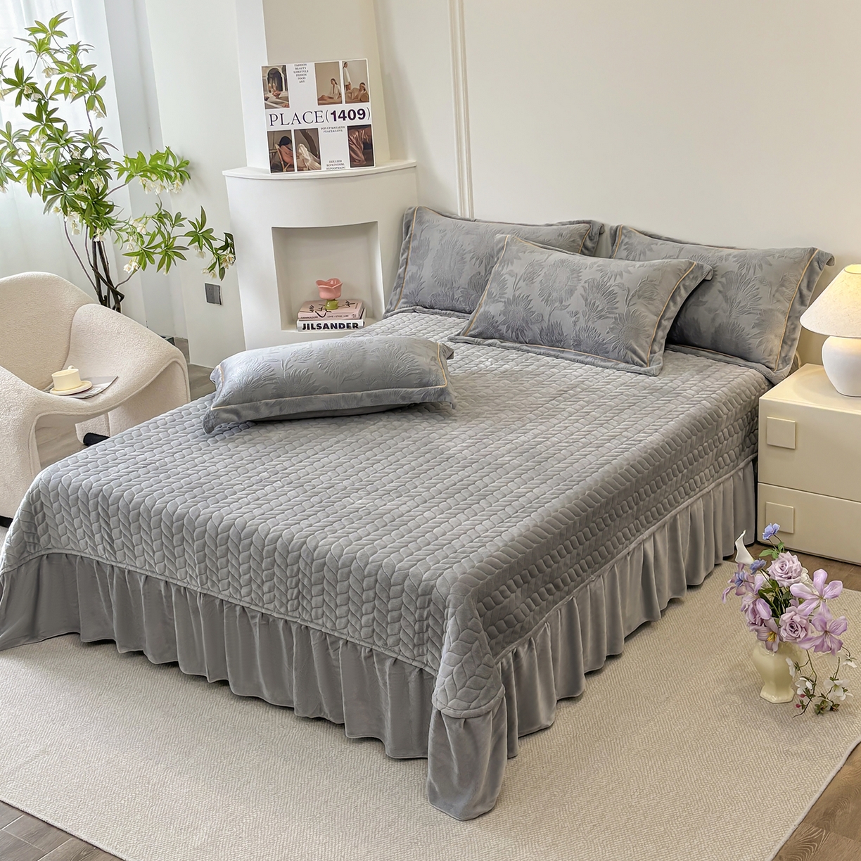 91家纺网 家纺一手货源 找家纺 金艾草 2025新款牛奶绒立体雕花夹棉床盖四件套向日葵-深灰