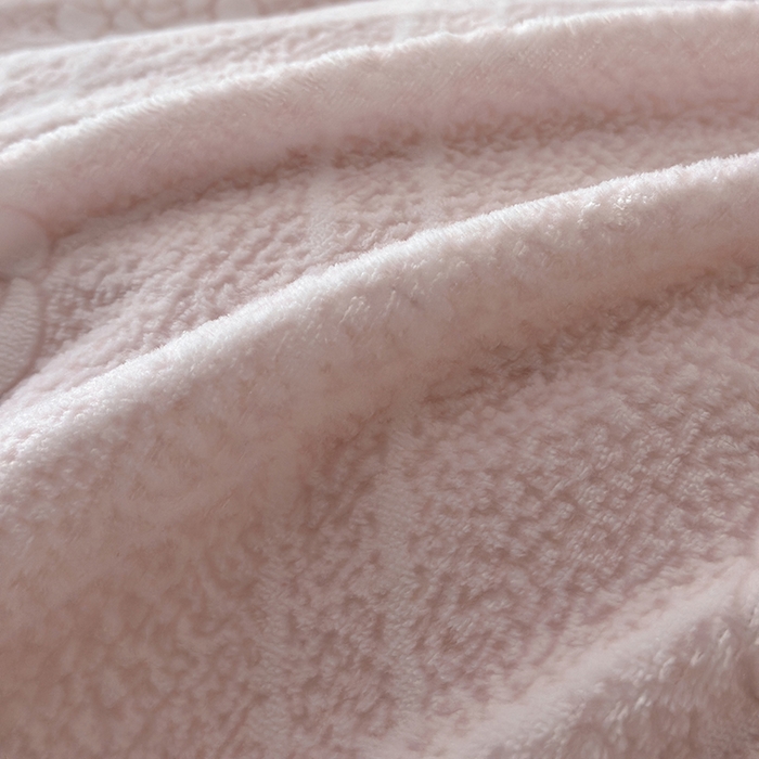 91家纺网 家纺一手货源 找家纺 澳梵家居 2025新款雕花牛奶绒韩版四件套-玫瑰蝶语 粉菱山茶