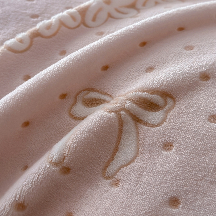 91家纺网 家纺一手货源 找家纺 澳梵家居 2025新款雕花牛奶绒韩版四件套-玫瑰蝶语 粉钻花漾