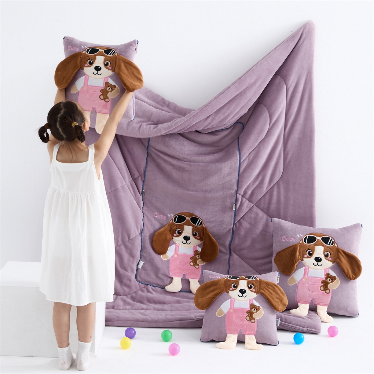 91家纺网 家纺一手货源 找家纺 吉利家居2025新款牛奶绒贴布绣多功能抱枕被-天使狗（控价小号68   大号98） 紫熏