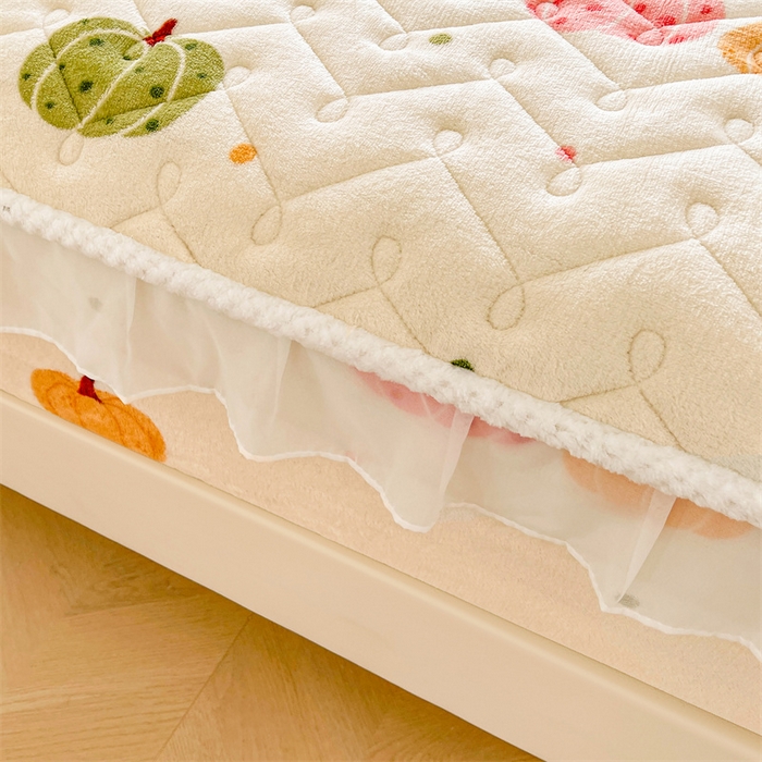 91家纺网 家纺一手货源 找家纺 小萌虎 2025新款A类防静电牛奶绒印花夹棉床笠 小南瓜