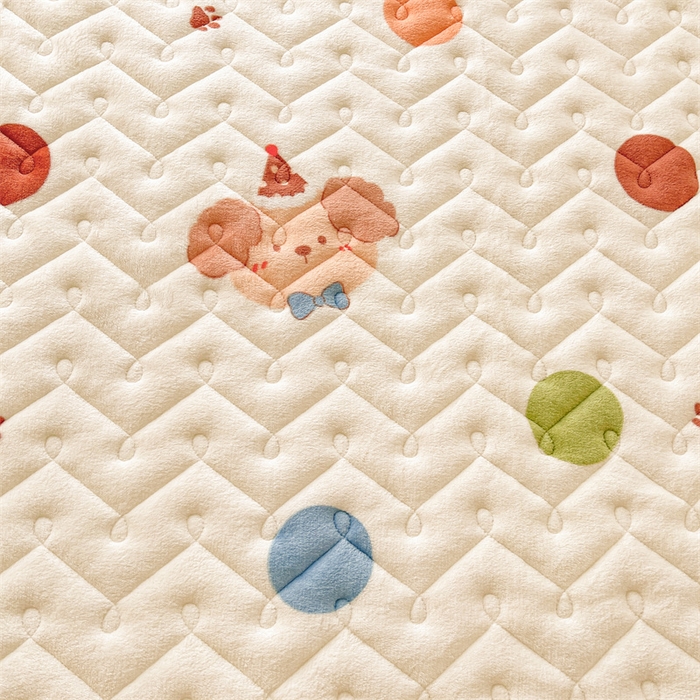 91家纺网 家纺一手货源 找家纺 小萌虎 2025新款A类防静电牛奶绒印花夹棉床笠 波点狗