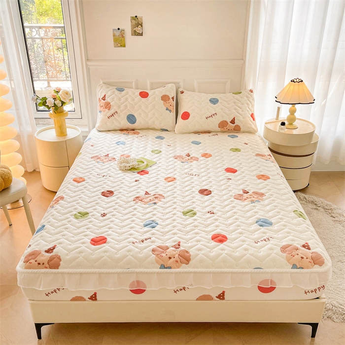 91家纺网 家纺一手货源 找家纺 小萌虎 2025新款A类防静电牛奶绒印花夹棉床笠 波点狗