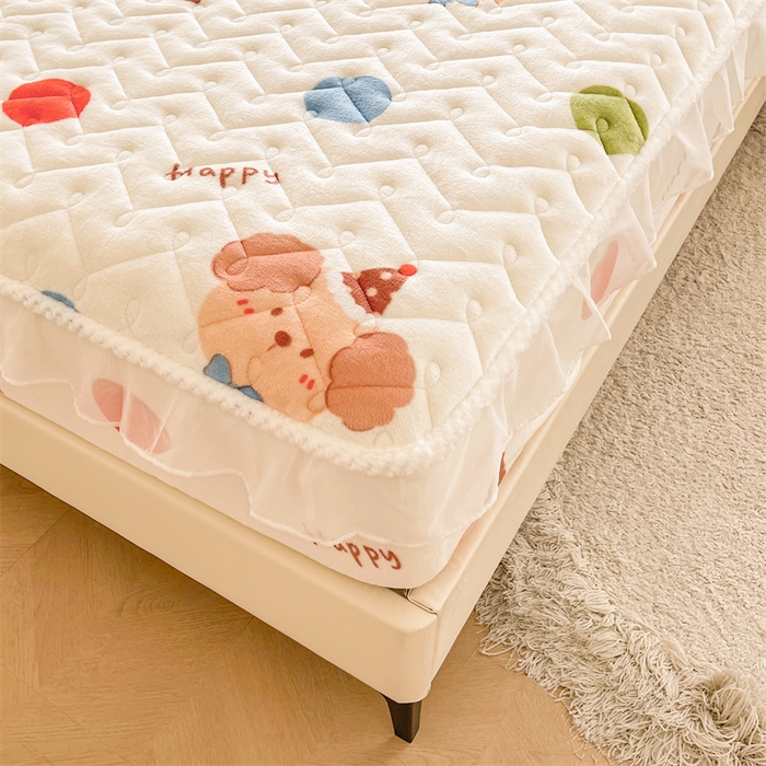 91家纺网 家纺一手货源 找家纺 小萌虎 2025新款A类防静电牛奶绒印花夹棉床笠 波点狗