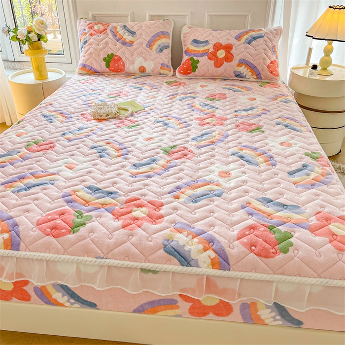 91家纺网 家纺一手货源 找家纺 小萌虎 2025新款A类防静电牛奶绒印花夹棉床笠 彩虹乐园