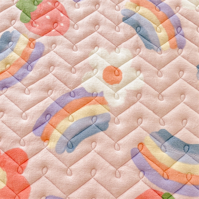 91家纺网 家纺一手货源 找家纺 小萌虎 2025新款A类防静电牛奶绒印花夹棉床笠 彩虹乐园