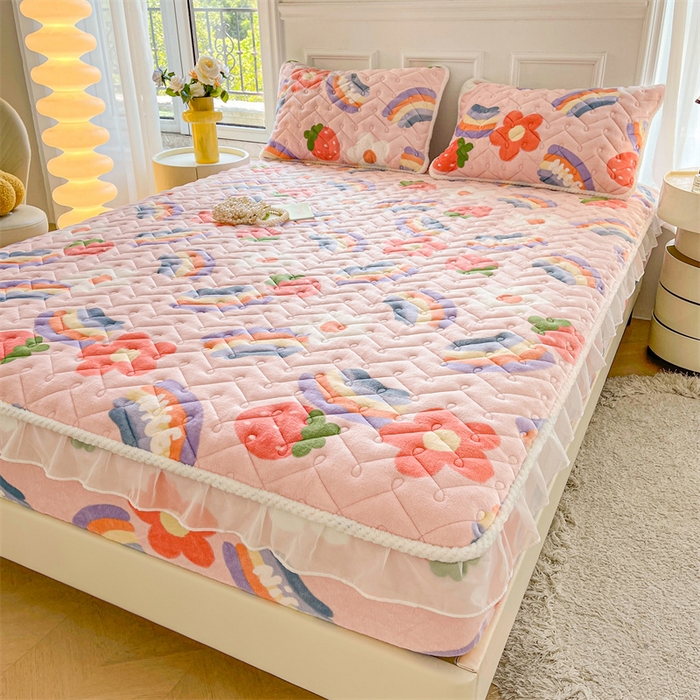 91家纺网 家纺一手货源 找家纺 小萌虎 2025新款A类防静电牛奶绒印花夹棉床笠 彩虹乐园