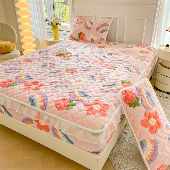 91家纺网 家纺一手货源 找家纺 小萌虎 2025新款A类防静电牛奶绒印花夹棉床笠 彩虹乐园