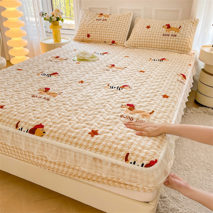 小萌虎 2025新款A类防静电牛奶绒印花夹棉床笠 腊肠犬