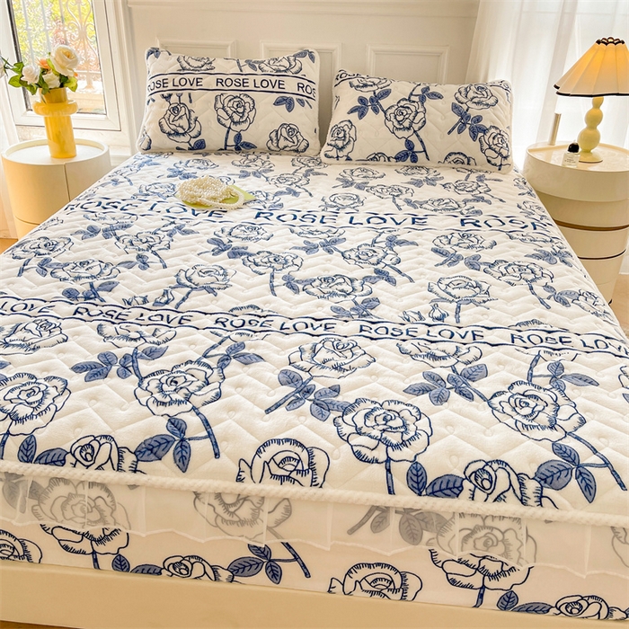 91家纺网 家纺一手货源 找家纺 小萌虎 2025新款A类防静电牛奶绒印花夹棉床笠 玫瑰物语