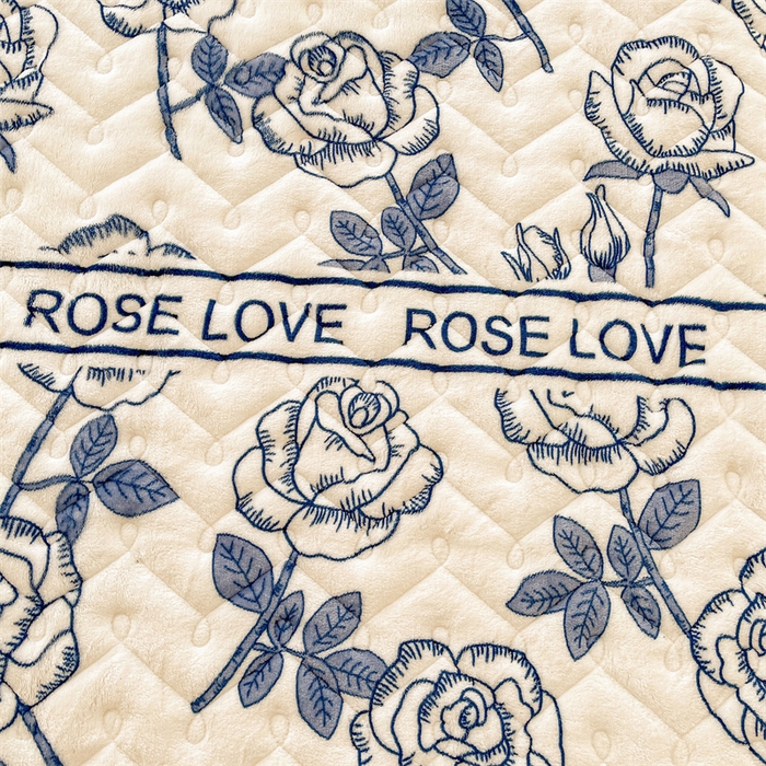 91家纺网 家纺一手货源 找家纺 小萌虎 2025新款A类防静电牛奶绒印花夹棉床笠 玫瑰物语