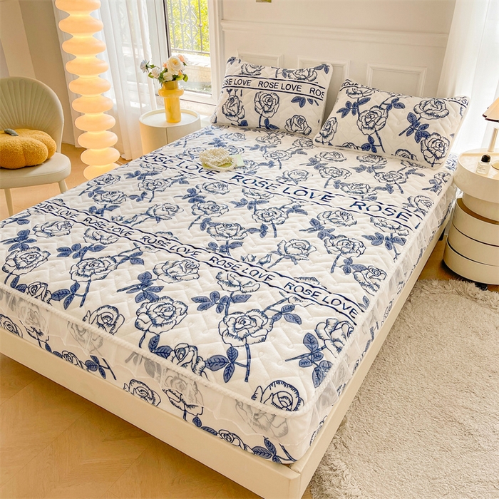 91家纺网 家纺一手货源 找家纺 小萌虎 2025新款A类防静电牛奶绒印花夹棉床笠 玫瑰物语