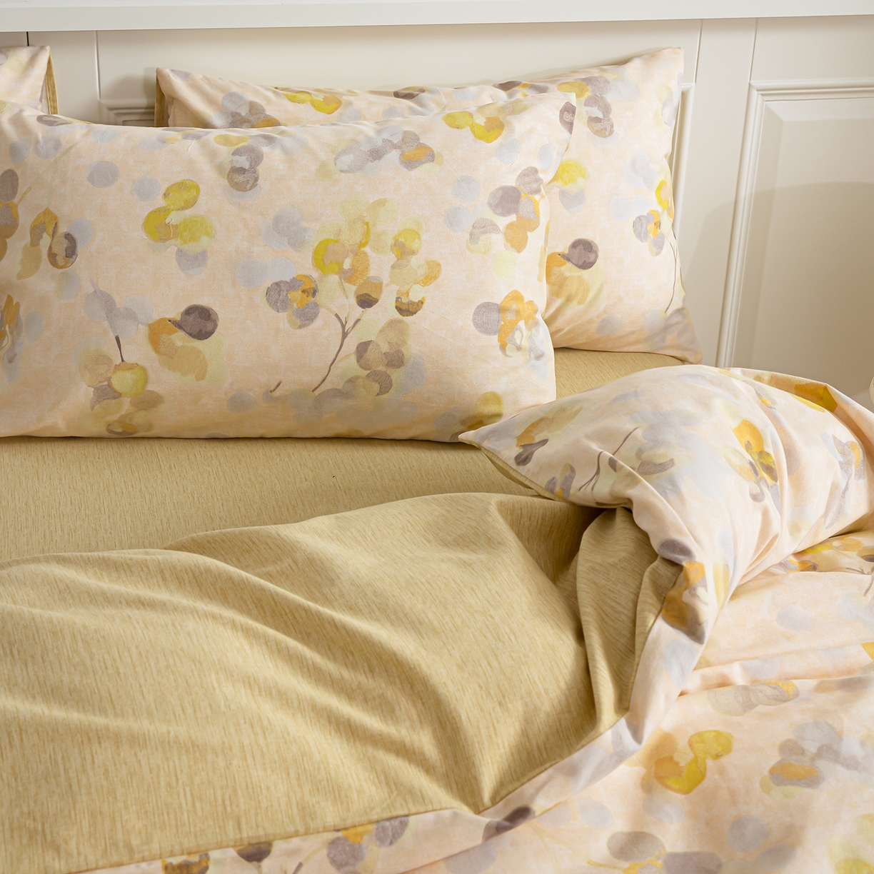 91家纺网 家纺一手货源 找家纺 绫韵家纺 2025秋冬新款印花全棉磨毛冬季加厚纯棉磨毛三件套四件套系列 四季风-黄