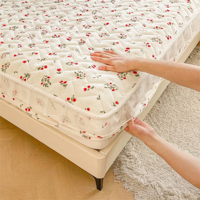 91家纺网 家纺一手货源 找家纺 小萌虎 2025新款A类防静电牛奶绒印花夹棉床笠 小确幸