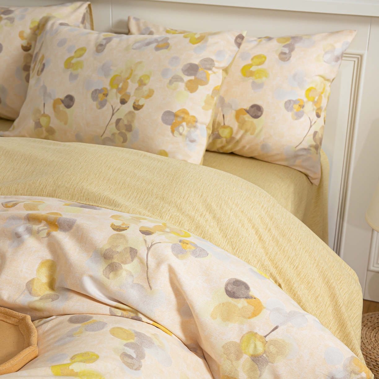 91家纺网 家纺一手货源 找家纺 绫韵家纺 2025秋冬新款印花全棉磨毛冬季加厚纯棉磨毛三件套四件套系列 四季风-黄