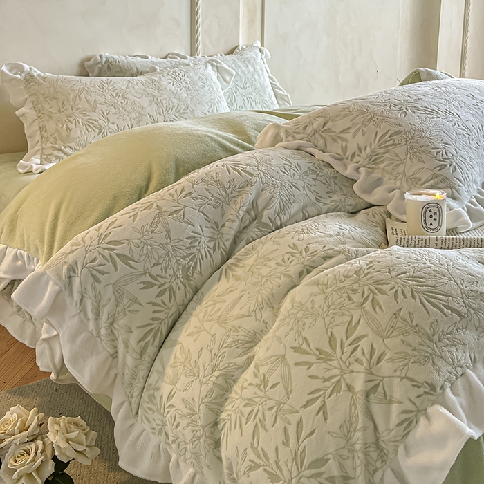 91家纺网 家纺一手货源 找家纺 （总）澳梵家居 2025新款雕花牛奶绒韩版四件套-竹影柔柔