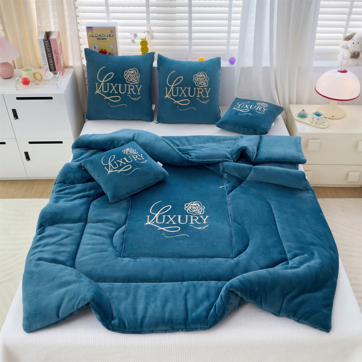 91家纺网 家纺一手货源 找家纺 （总）2025款牛奶绒多功能抱枕被-玫瑰绒语