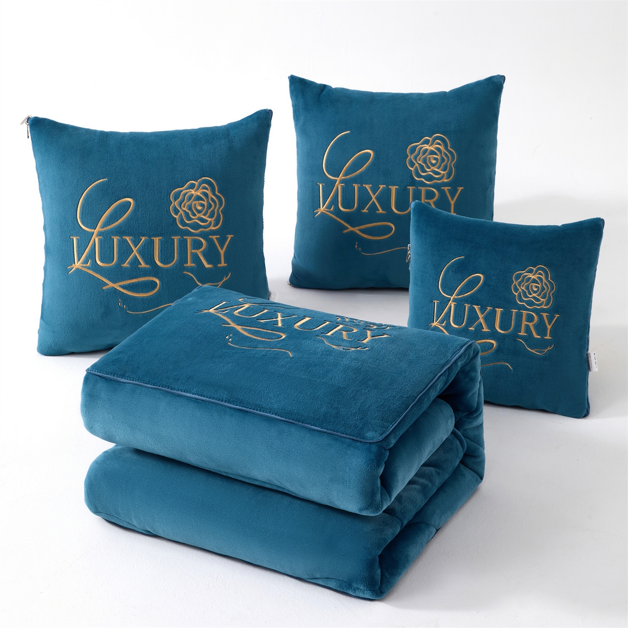 91家纺网 家纺一手货源 找家纺 2025款牛奶绒多功能抱枕被-玫瑰绒语 宝石蓝