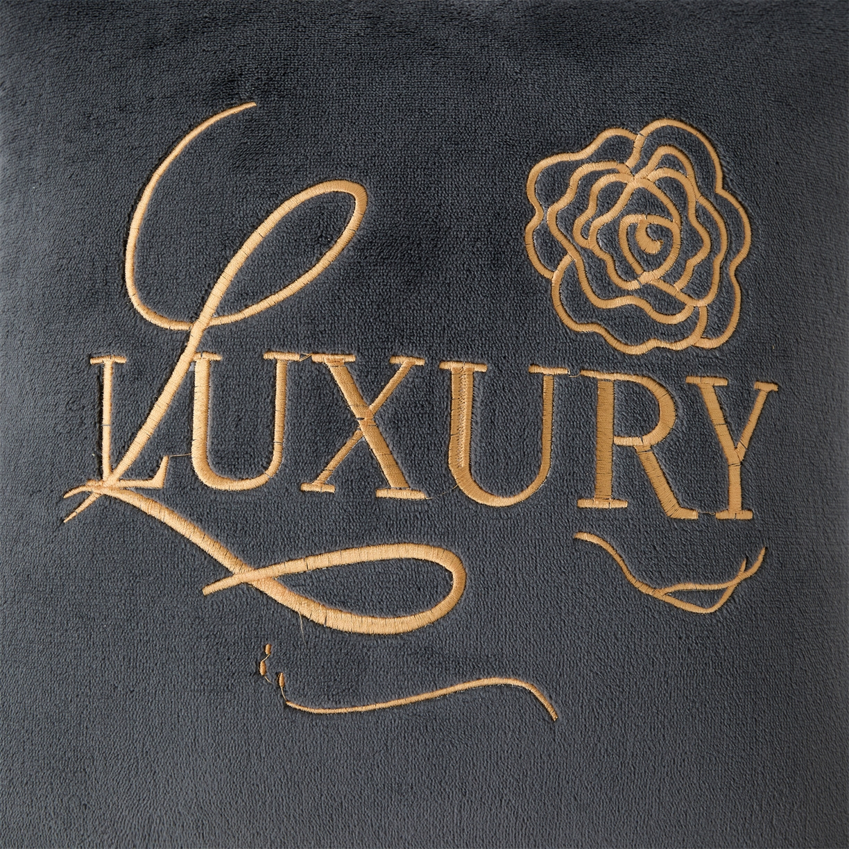 91家纺网 家纺一手货源 找家纺 2025款牛奶绒多功能抱枕被-玫瑰绒语 绅士灰