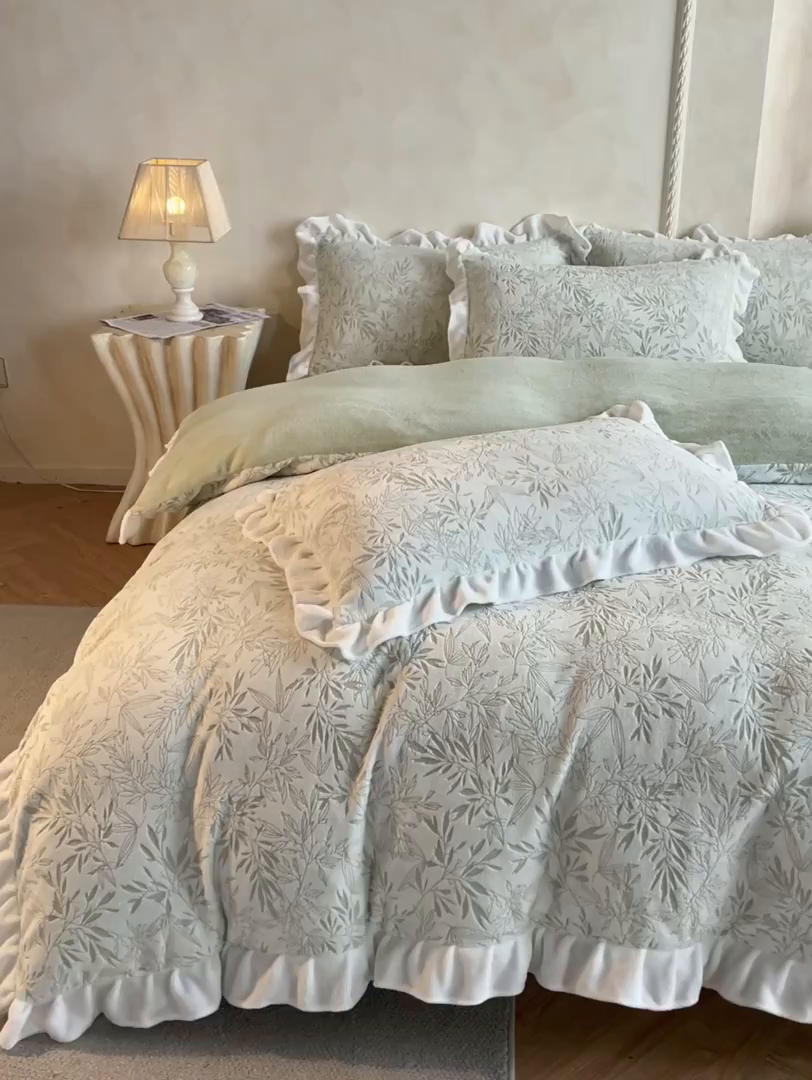 91家纺网 家纺一手货源 找家纺 澳梵家居 2025新款雕花牛奶绒韩版四件套-竹影柔柔 竹影柔柔