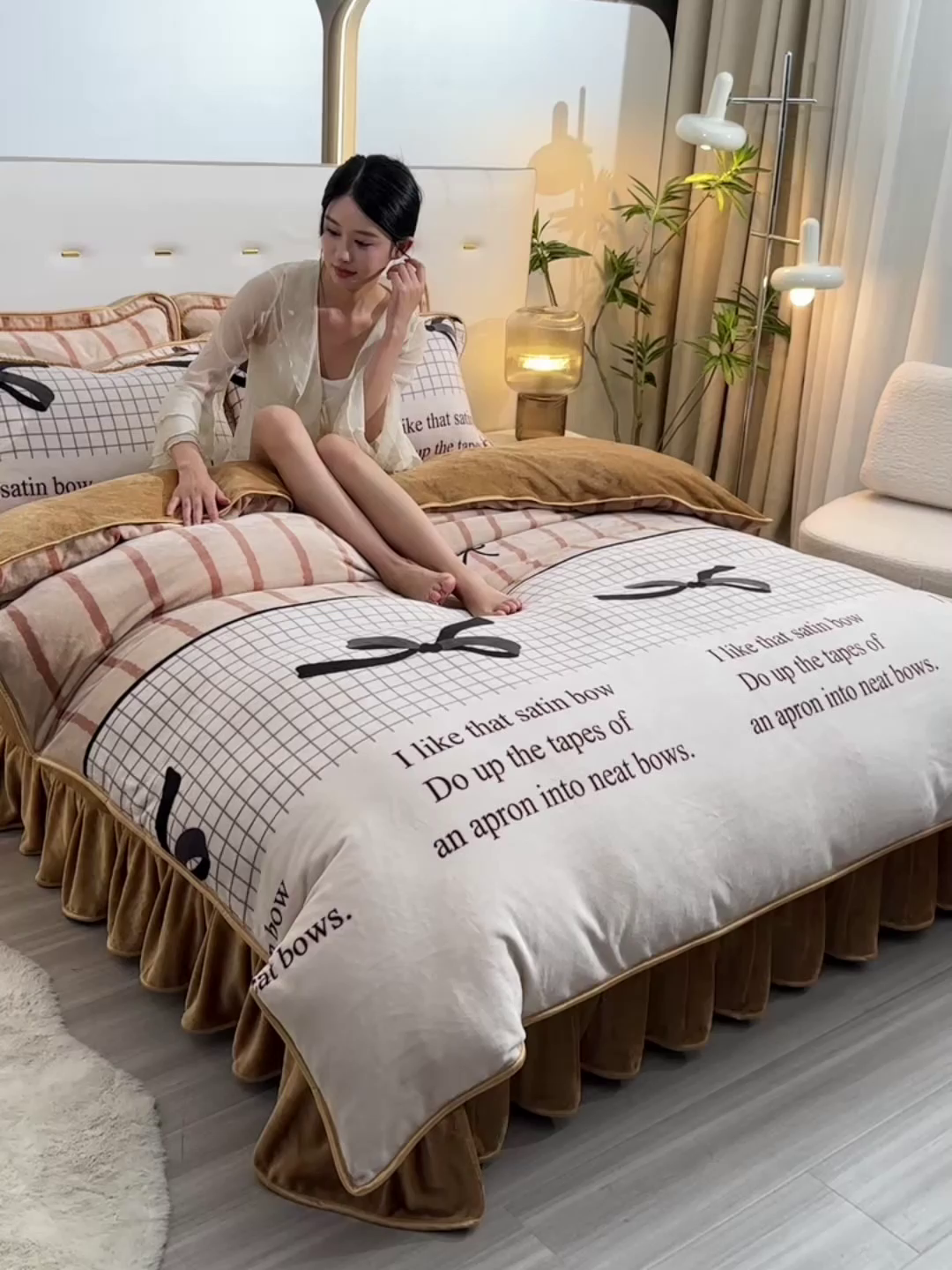 91家纺网 家纺一手货源 找家纺 亿品2025直播爆款9.5斤牛奶绒四件套加厚保暖床裙四件套 简单爱