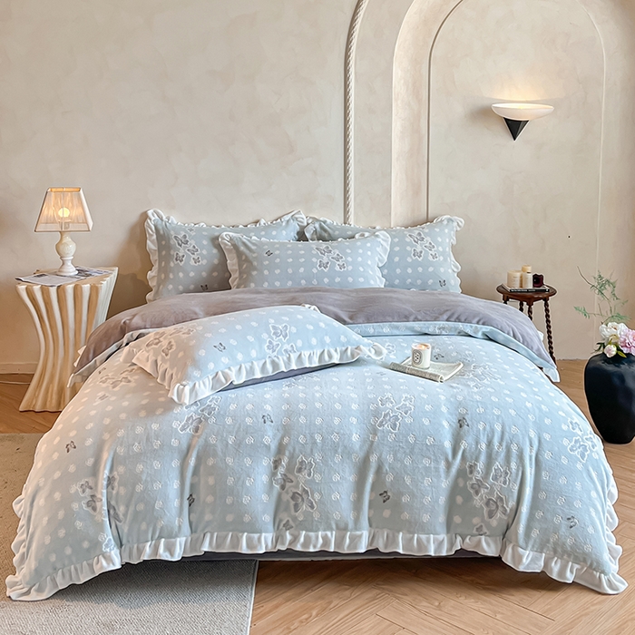 澳梵家居 2025新款雕花牛奶绒韩版四件套-竹影柔柔 玫瑰蝶语-蓝