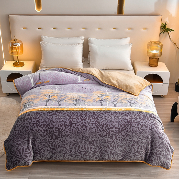 91家纺网 家纺一手货源 找家纺 亿品2025直播爆款9.5斤牛奶绒四件套加厚保暖床裙四件套 梦幻森林