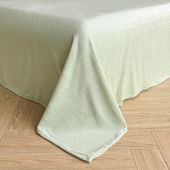 91家纺网 家纺一手货源 找家纺 澳梵家居 2025新款雕花牛奶绒韩版四件套-竹影柔柔 玫瑰蝶语-绿