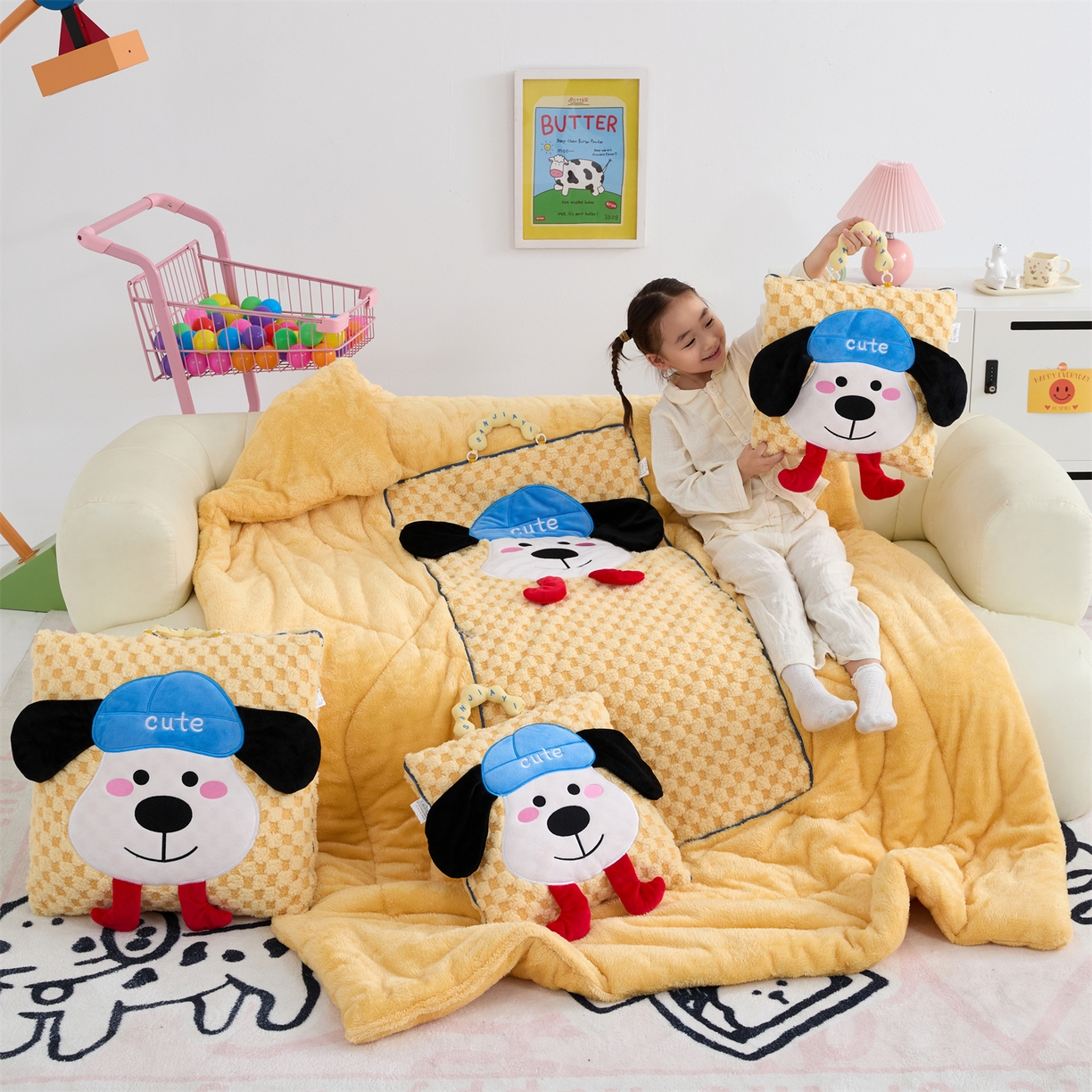 91家纺网 家纺一手货源 找家纺 （总）2025新款加厚北极绒便携式手提抱枕被-平安狗（控价小号68   大号98 ）