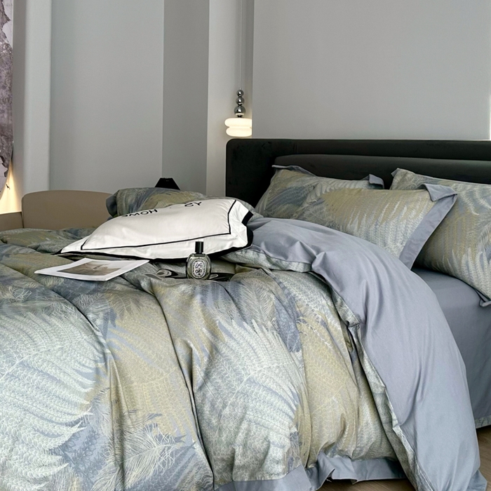 91家纺网 家纺一手货源 找家纺 薏思家纺 2025新款全棉斜纹加厚数码印花-宽边磨毛系列 洛克蓝