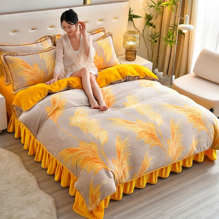 91家纺网 家纺一手货源 找家纺 亿品2025直播爆款9.5斤牛奶绒四件套加厚保暖床裙四件套 风吹麦浪