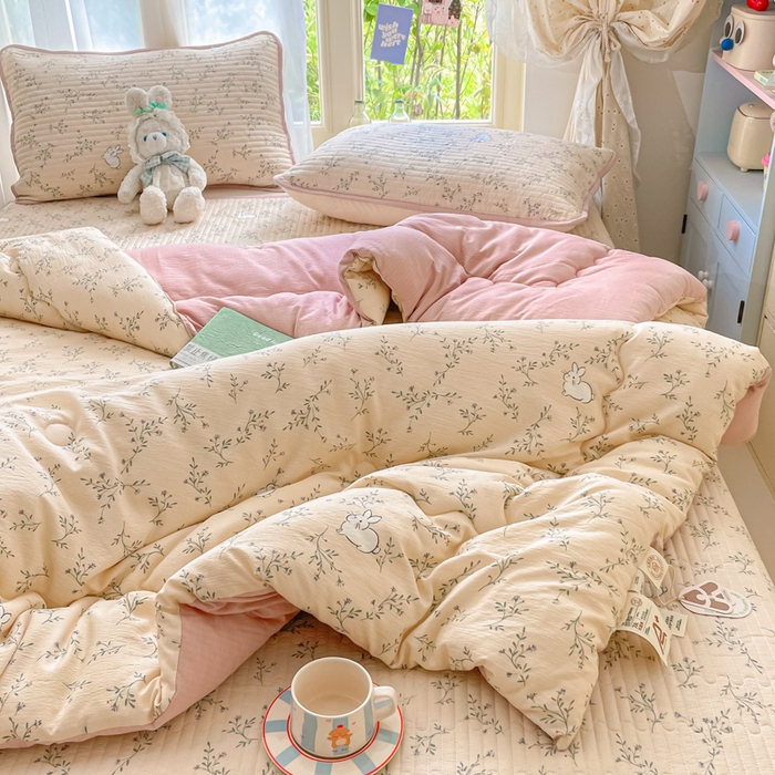 91家纺网 家纺一手货源 找家纺 老帅的工厂店 2025新款7A抗菌床盖加厚被芯云感春秋冬被子被芯四件套系列（有买家秀） 兔兔密语