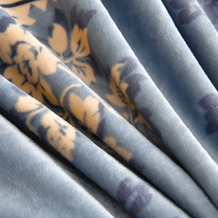 91家纺网 家纺一手货源 找家纺 亿品2025直播爆款9.5斤牛奶绒四件套加厚保暖床裙四件套 拾光里