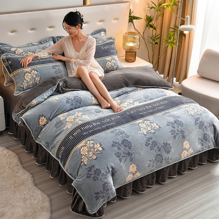 91家纺网 家纺一手货源 找家纺 亿品2025直播爆款9.5斤牛奶绒四件套加厚保暖床裙四件套 拾光里