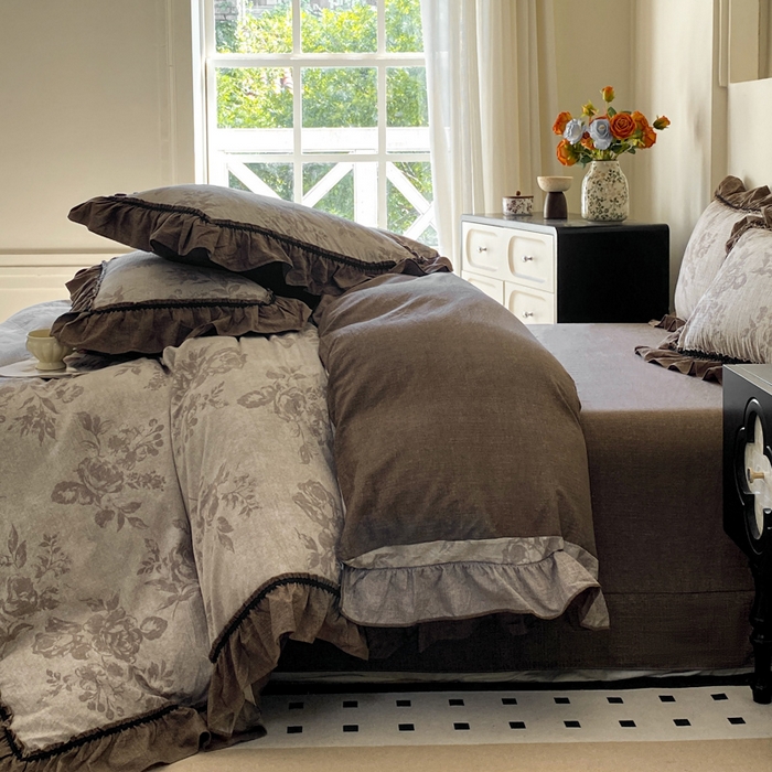 91家纺网 家纺一手货源 找家纺 艺玲家纺 2025新款亲肤舒适复古水洗亚麻四件套 浮绘花影