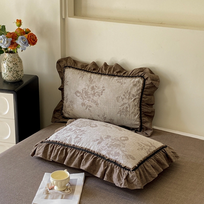 91家纺网 家纺一手货源 找家纺 艺玲家纺 2025新款亲肤舒适复古水洗亚麻四件套 浮绘花影