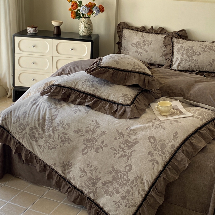 91家纺网 家纺一手货源 找家纺 艺玲家纺 2025新款亲肤舒适复古水洗亚麻四件套 浮绘花影