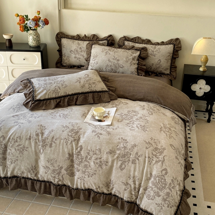 91家纺网 家纺一手货源 找家纺 艺玲家纺 2025新款亲肤舒适复古水洗亚麻四件套 浮绘花影