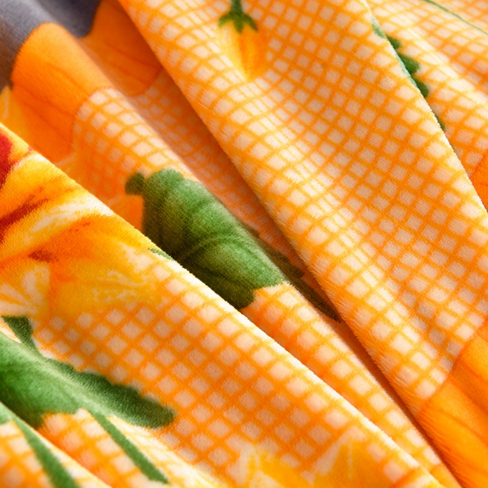 91家纺网 家纺一手货源 找家纺 亿品2025直播爆款9.5斤牛奶绒四件套加厚保暖床裙四件套 向阳花开