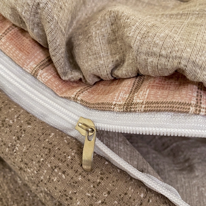 91家纺网 家纺一手货源 找家纺 艺玲家纺 2025新款亲肤舒适复古水洗亚麻四件套 简粉格