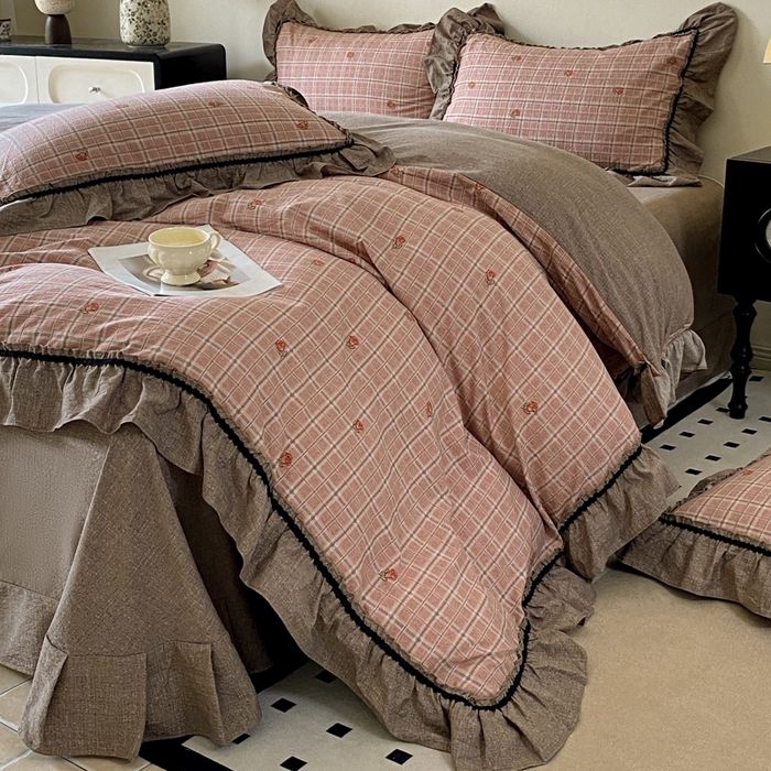 91家纺网 家纺一手货源 找家纺 艺玲家纺 2025新款亲肤舒适复古水洗亚麻四件套 简粉格