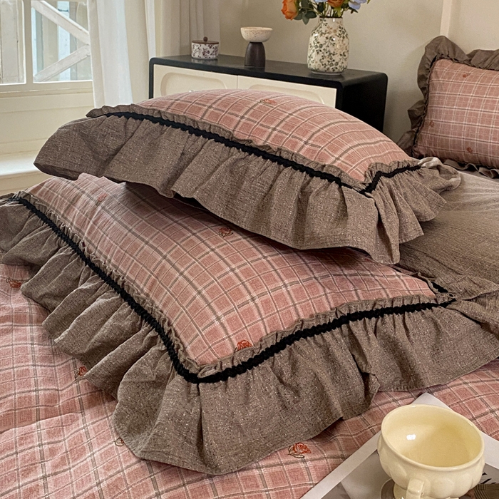 91家纺网 家纺一手货源 找家纺 艺玲家纺 2025新款亲肤舒适复古水洗亚麻四件套 简粉格