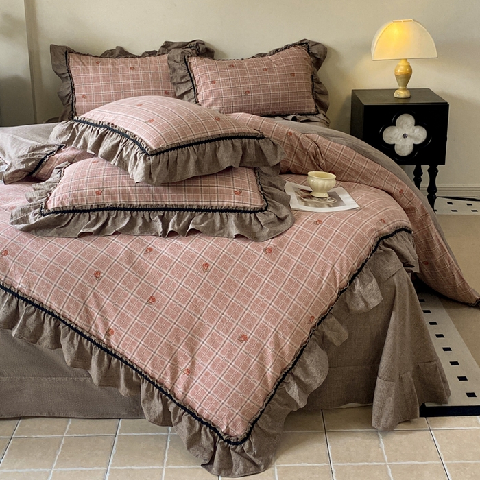 91家纺网 家纺一手货源 找家纺 艺玲家纺 2025新款亲肤舒适复古水洗亚麻四件套 简粉格