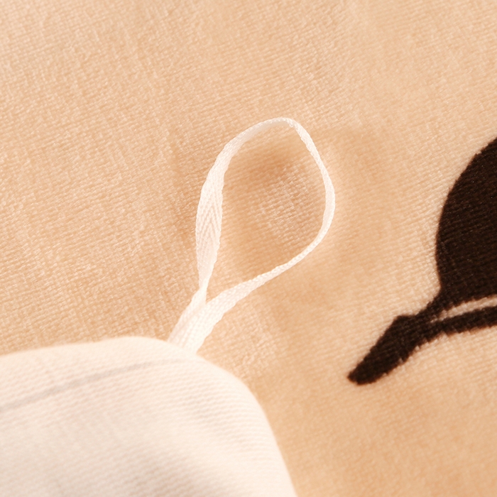 91家纺网 家纺一手货源 找家纺 雨洋家纺 2025新款学生季加厚保暖牛奶绒金貂绒婴儿宝宝学生三件套小樱桃