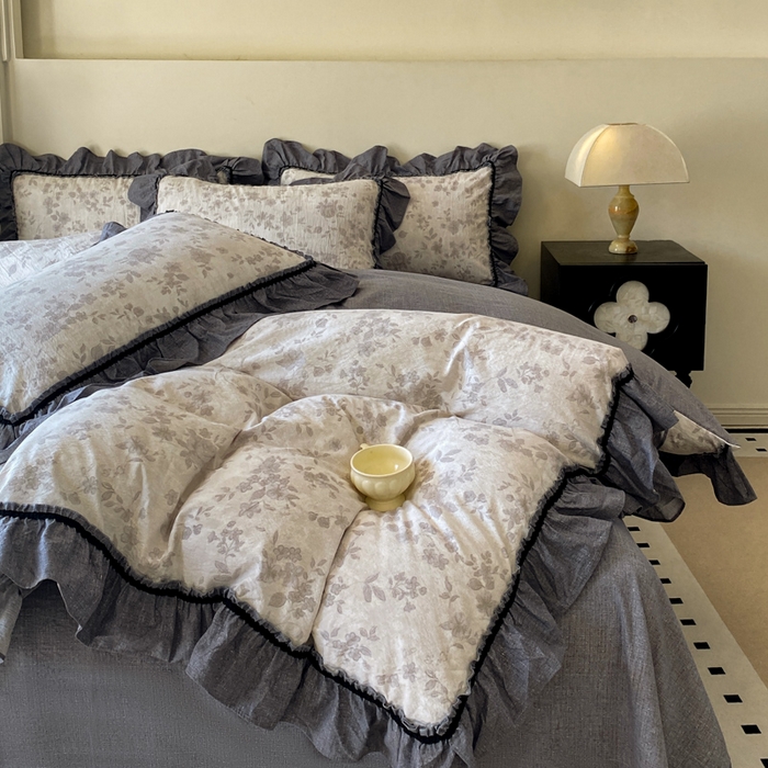 91家纺网 家纺一手货源 找家纺 艺玲家纺 2025新款亲肤舒适复古水洗亚麻四件套 花之舞